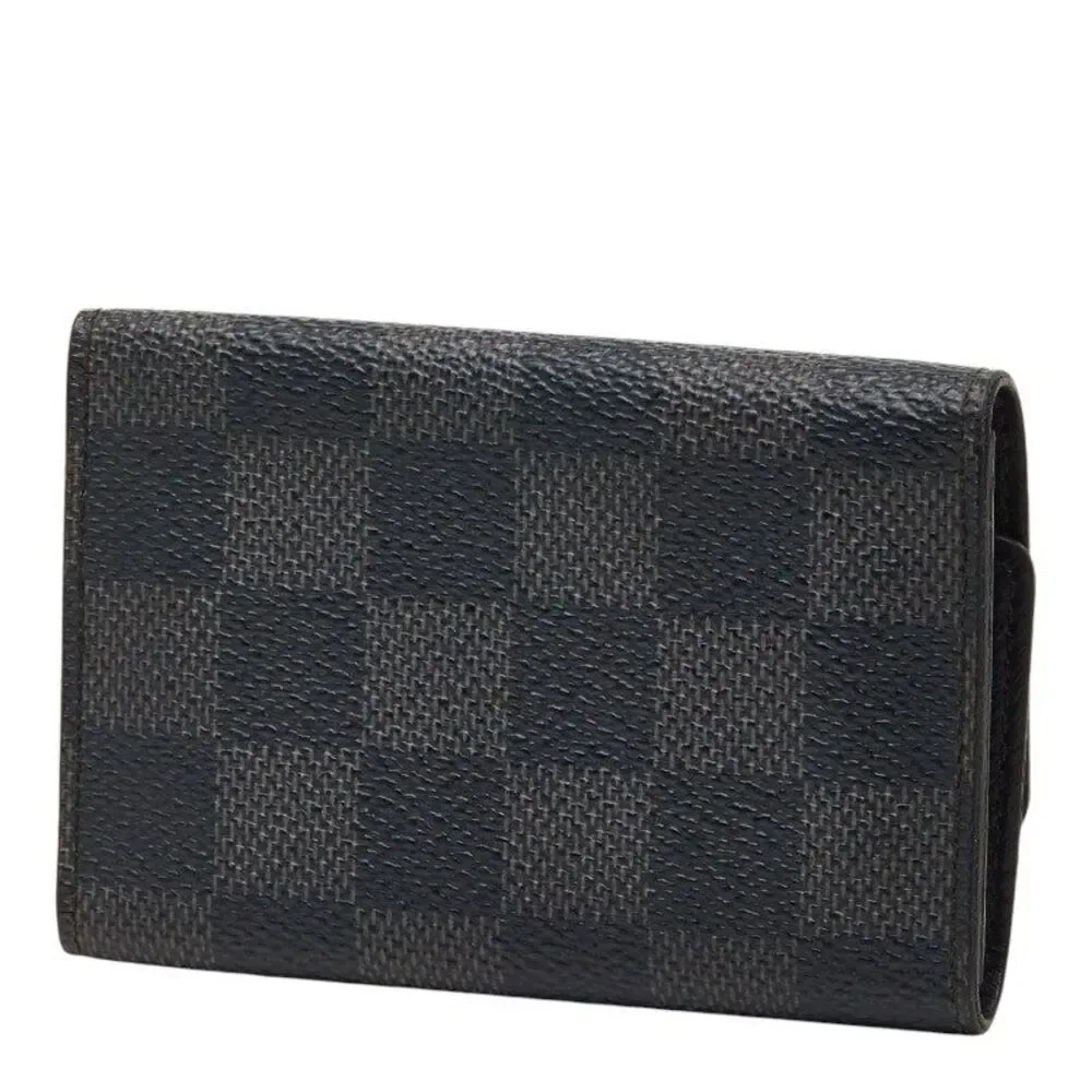Louis Vuitton delivery duty
